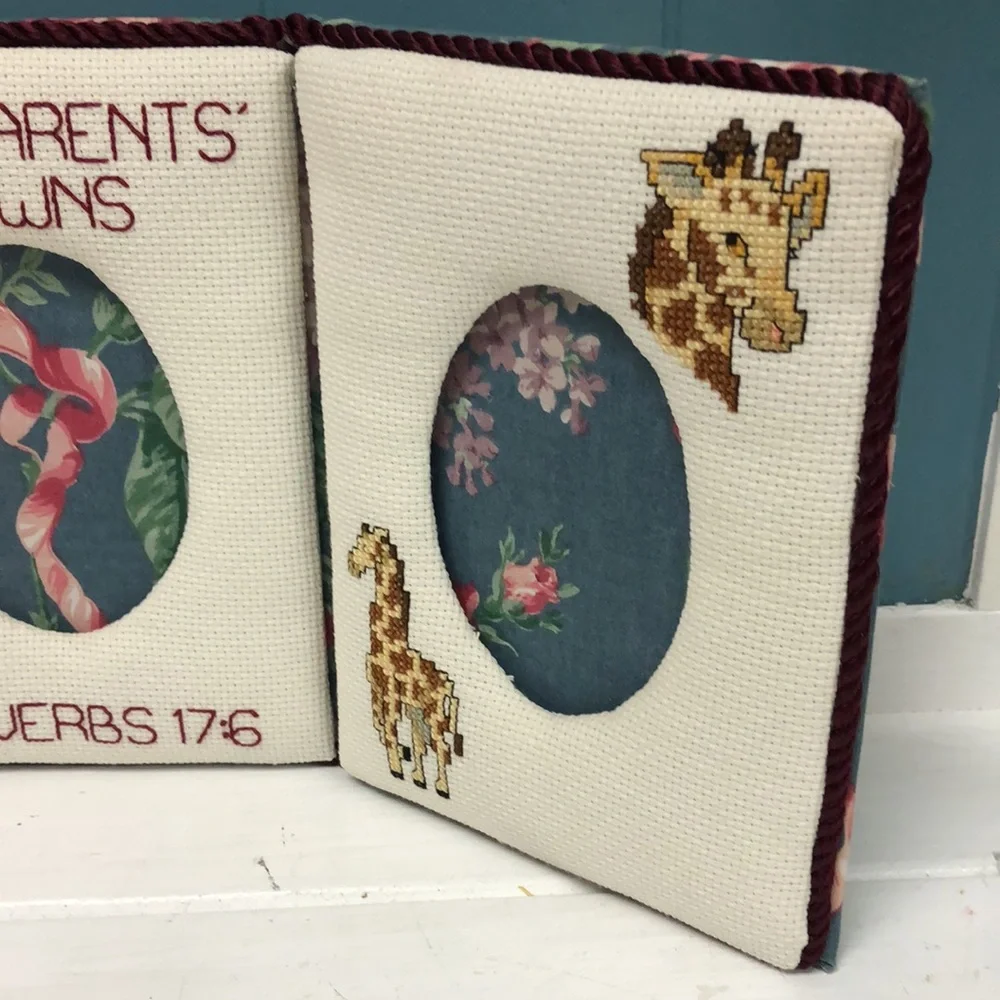 Handmade Cross Stitch picture frame Grandparents Crowns Proverbs 17:6‎ giraffes